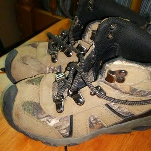 Boys boots
